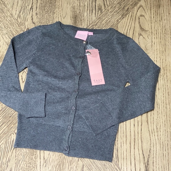 6 pc bundle size 4-5 - Picture 2 of 16